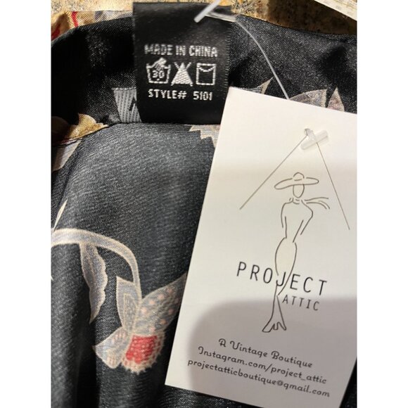 Vintage Y2K NWT 1950s-Style Satin Floral Button-Up Blouse With Tie Waist - Picture 9 of 9